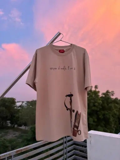 Script of the Brave oversized T-shirt 